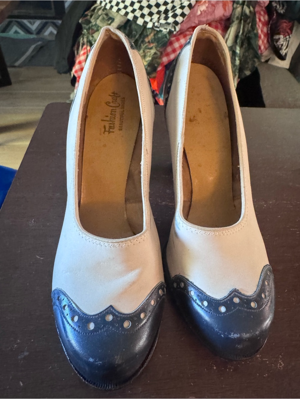 Retro Vintage 40s sailor pinup Two-Tone Cream Navy Women's Saddle shoe heels 5.5